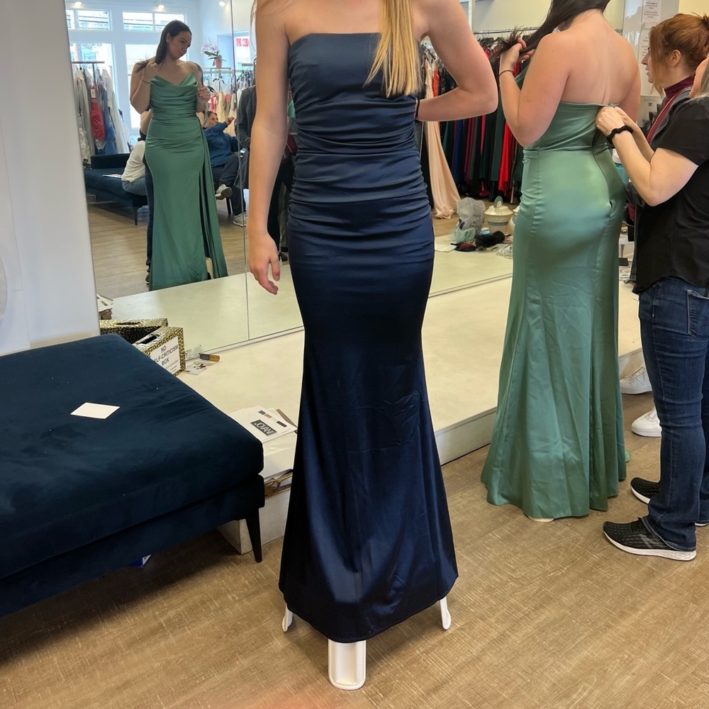 La Femme dark blue prom dress, brand new dress with tags.